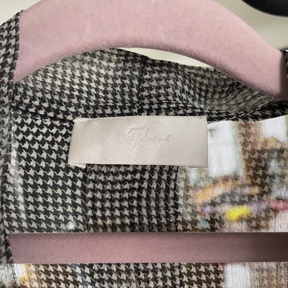 7 For All Mankind Houndstooth Chiffon Tie Neck Silk Blouse - Picture 4 of 11